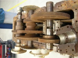 Inspection and repair on FLENDER GRAFFENSTADE AA 51 DA gearbox